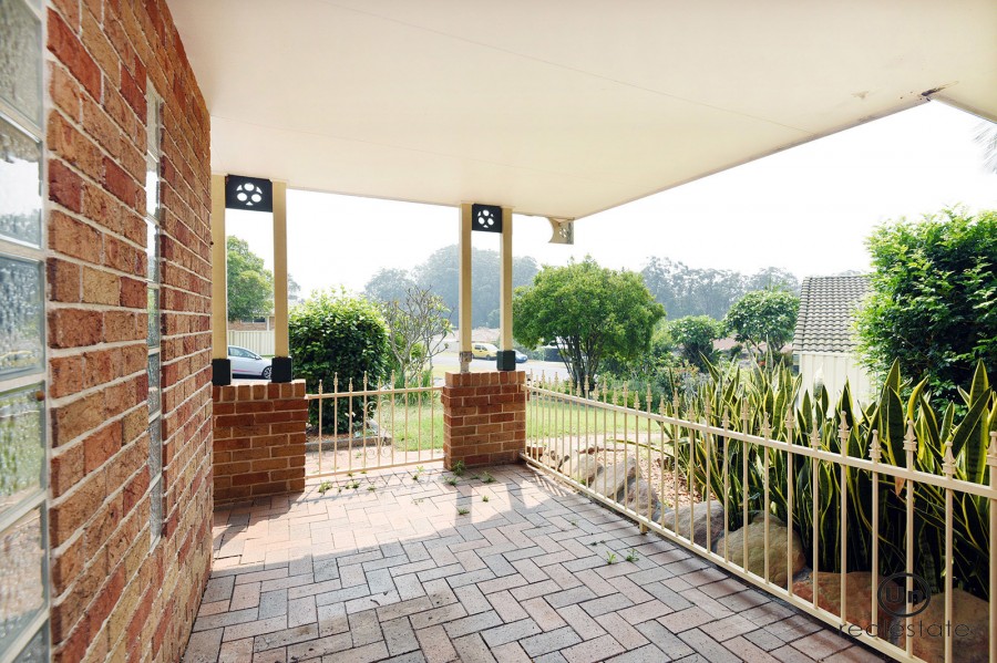 3 Cocos Palm Close, Boambee East - Front entry