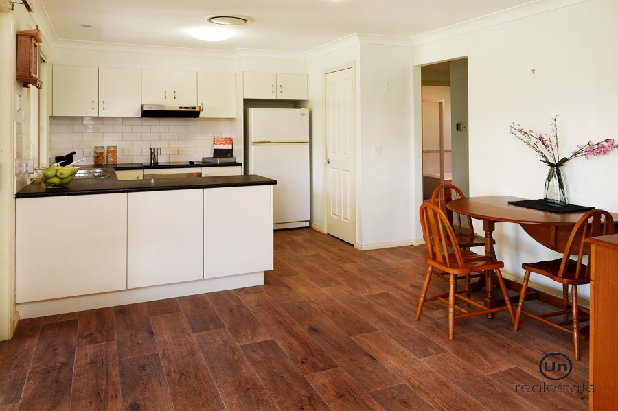 25 Cuthbert Street, Boambee East - Open plan kitch