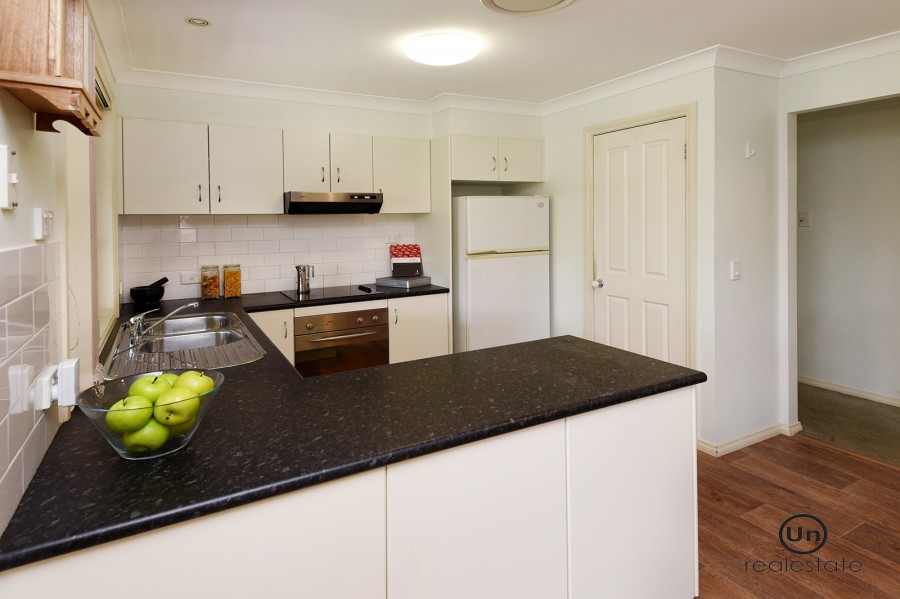 25 Cuthbert Street, Boambee East - Kitchen