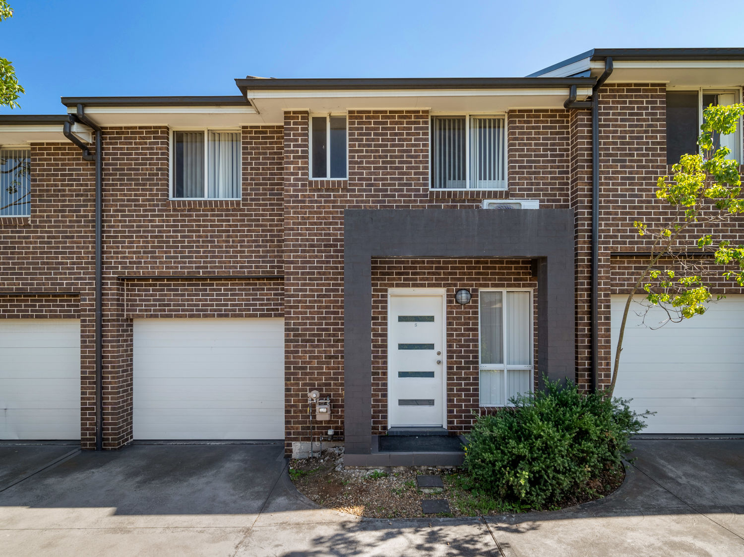 5/174 Glossop Street, St Marys > Property Central