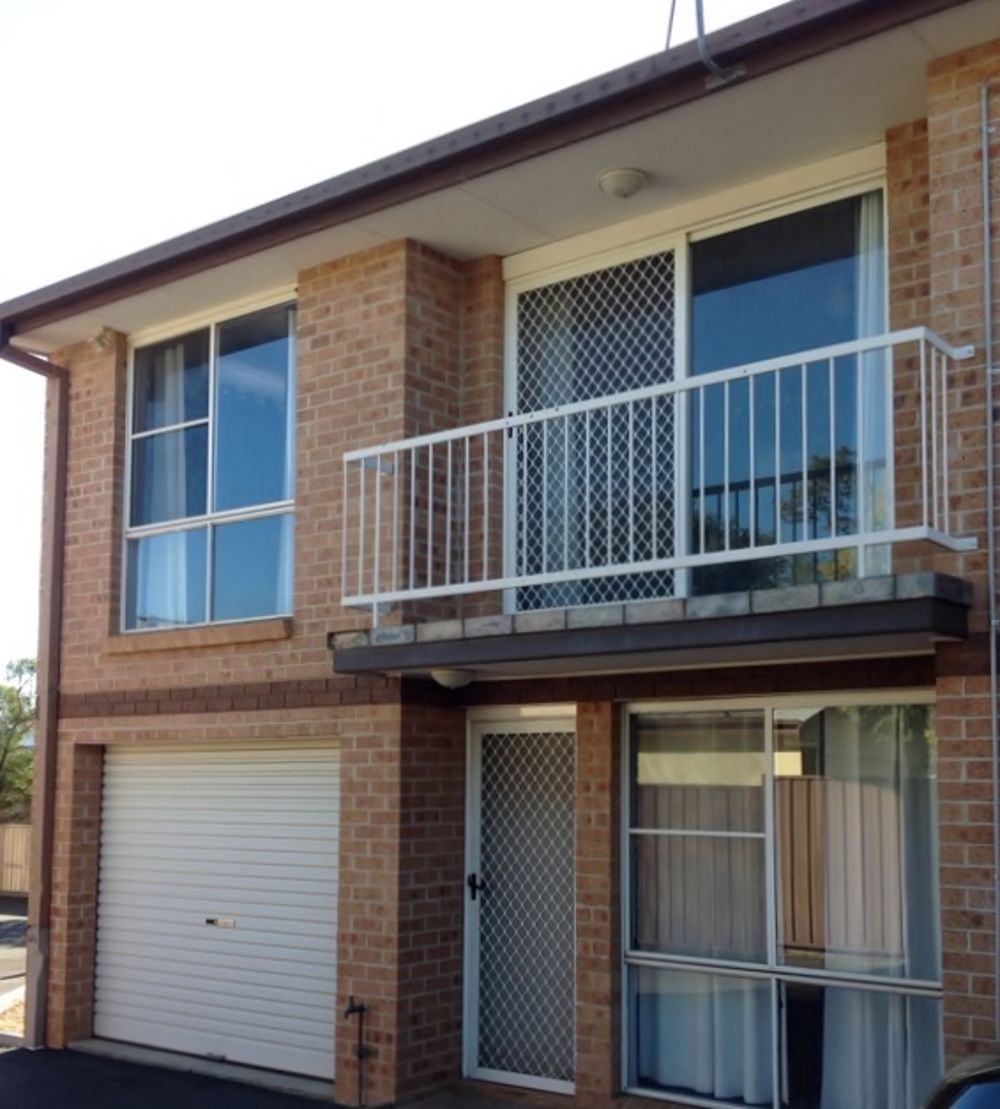 4/25 Degance Street, South Tamworth > Kelly's Real Estate