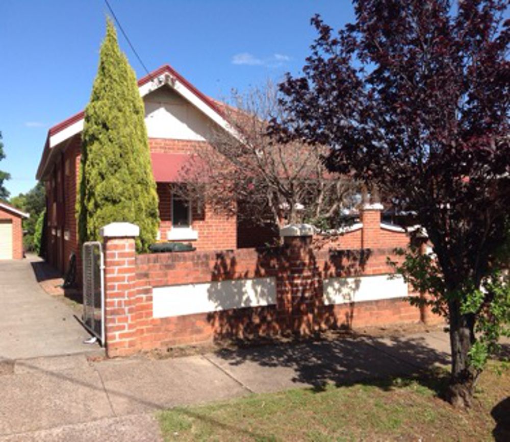 1/71 Crown Street, Tamworth > Kelly's Real Estate
