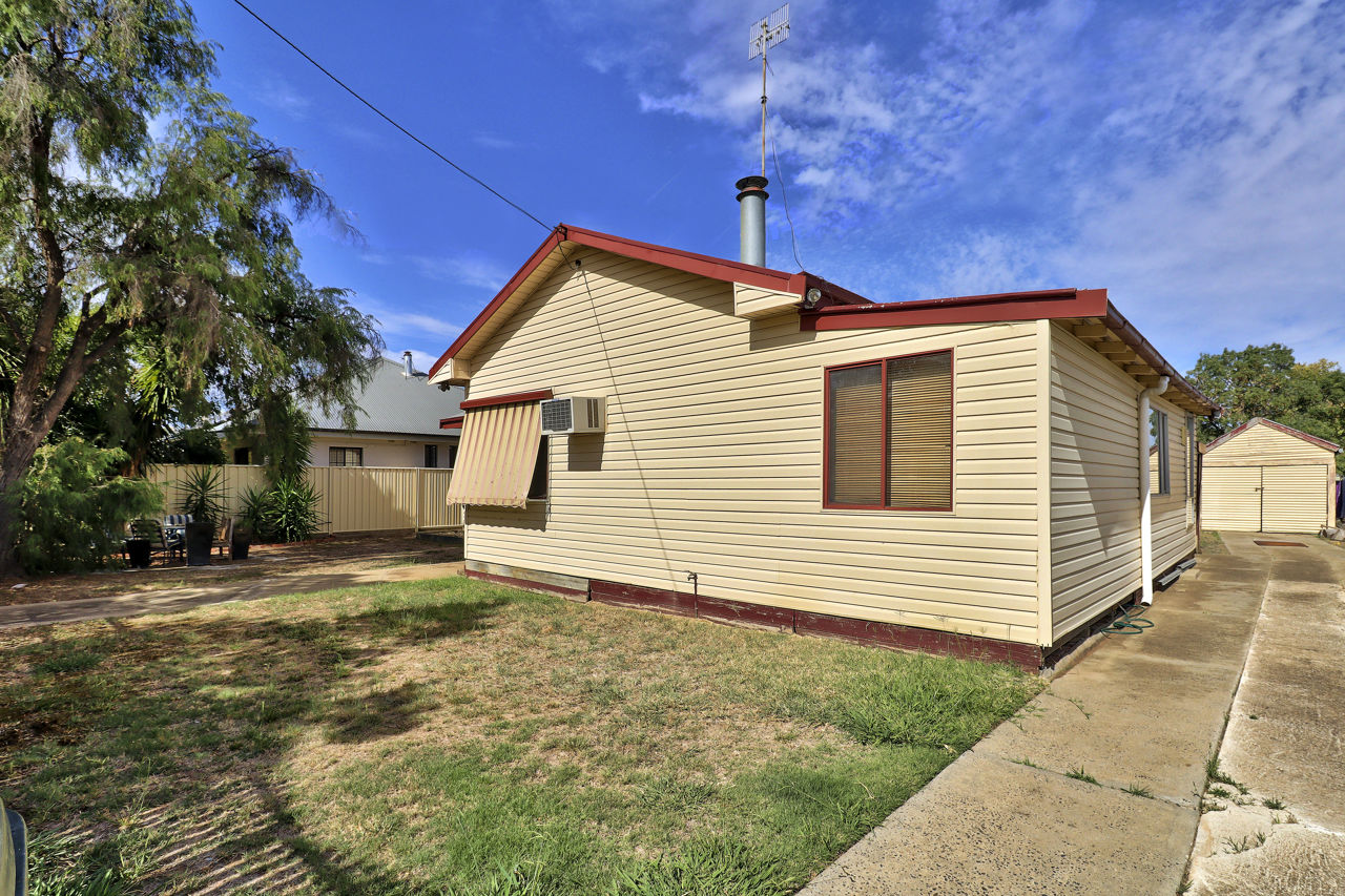 104 Hughes Street, Deniliquin > Big River Real Estate