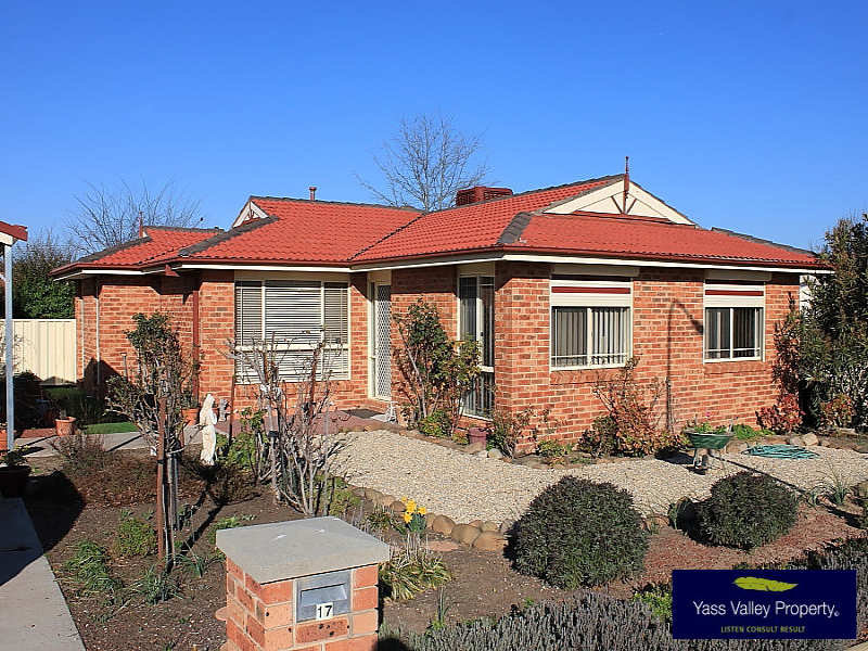 17 Thornhill Crescent, Dunlop > Yass Valley Property