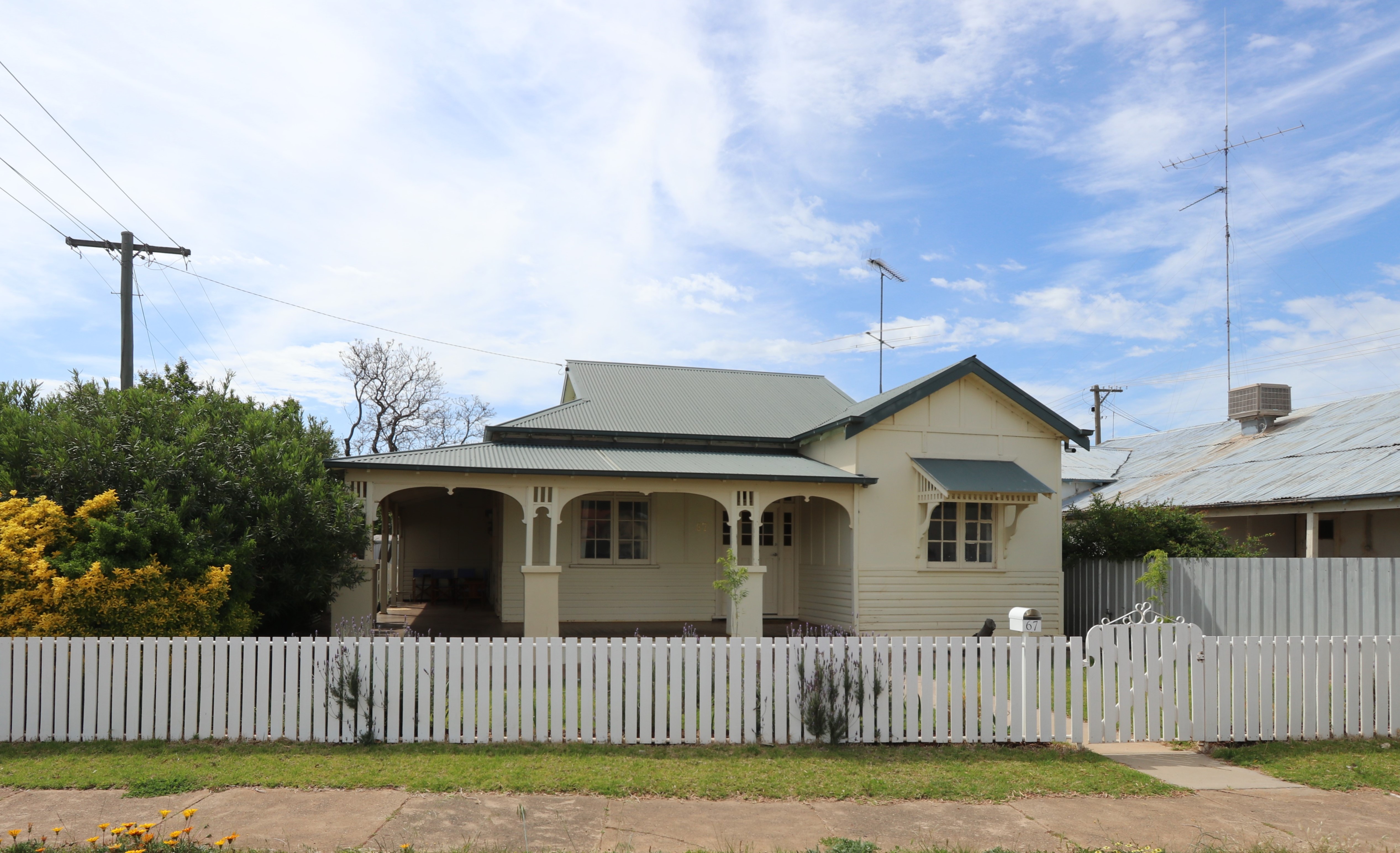 67 Operator Street, West Wyalong > Miller & James Real Estate