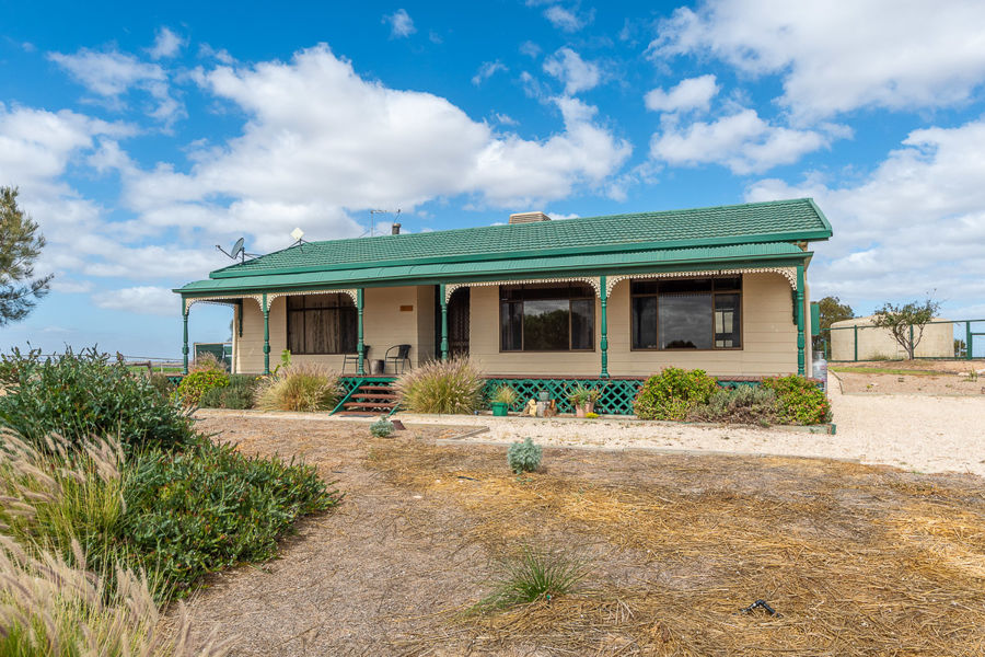 62 Clifftop Drive, Murray Bridge > Masons Real Estate