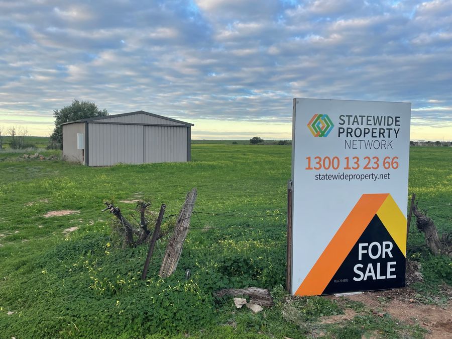 RESIDENTIAL LAND ON ENTRANCE TO WALLAROO