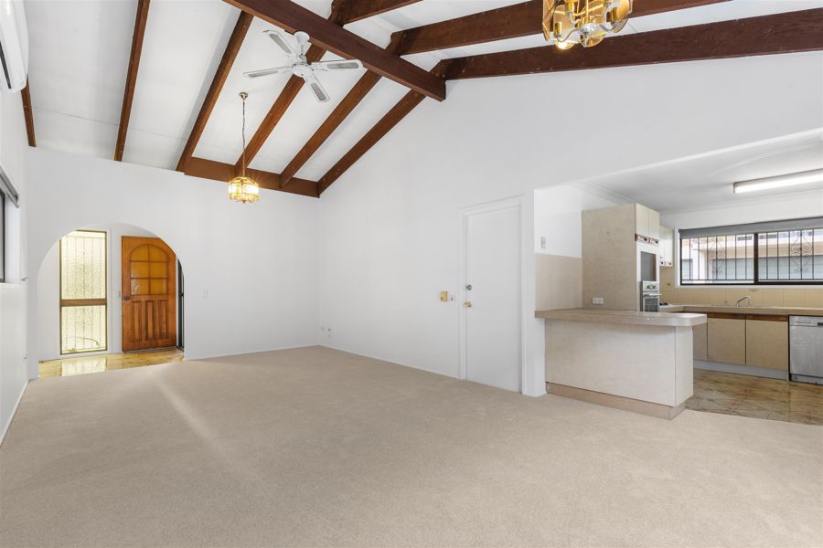 Property in Wooloowin - $650 per week