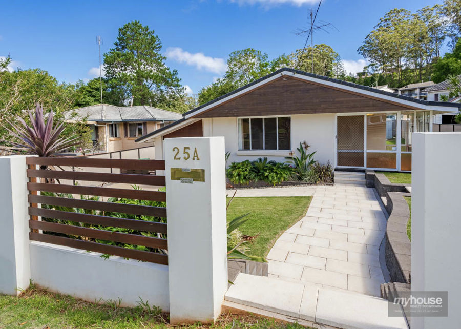 25A North Street, Mount Lofty > myhouse realty Toowoomba