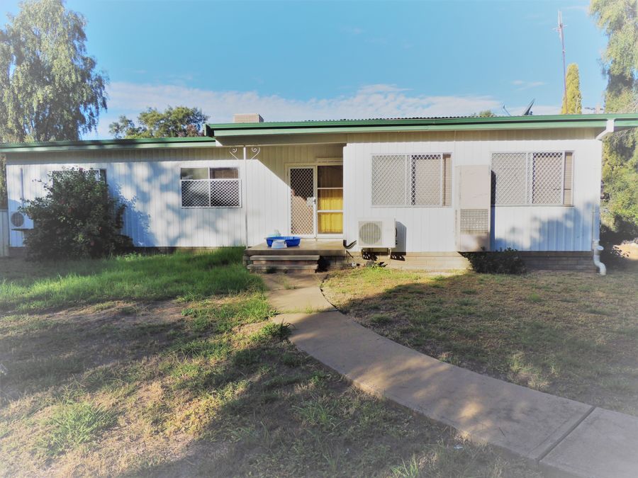 14 Yarran St, Coonamble > Halcroft & Bennett