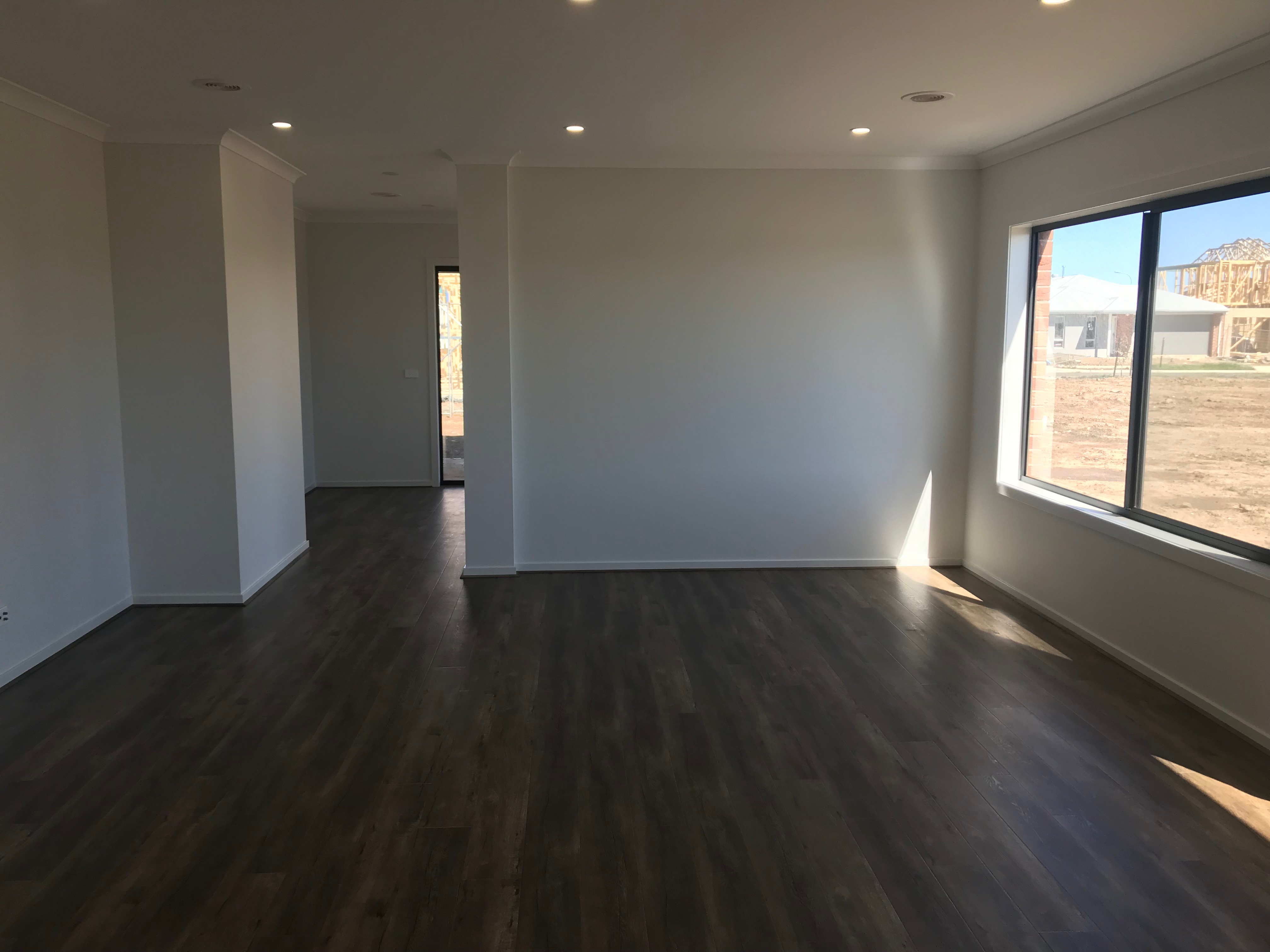 15 Valere Street, Mickleham > Universal Real Estate Vic