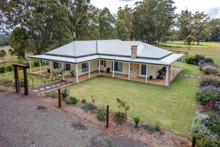 51 Hanrahan Road, Merritts Creek > Hampton Real Estate