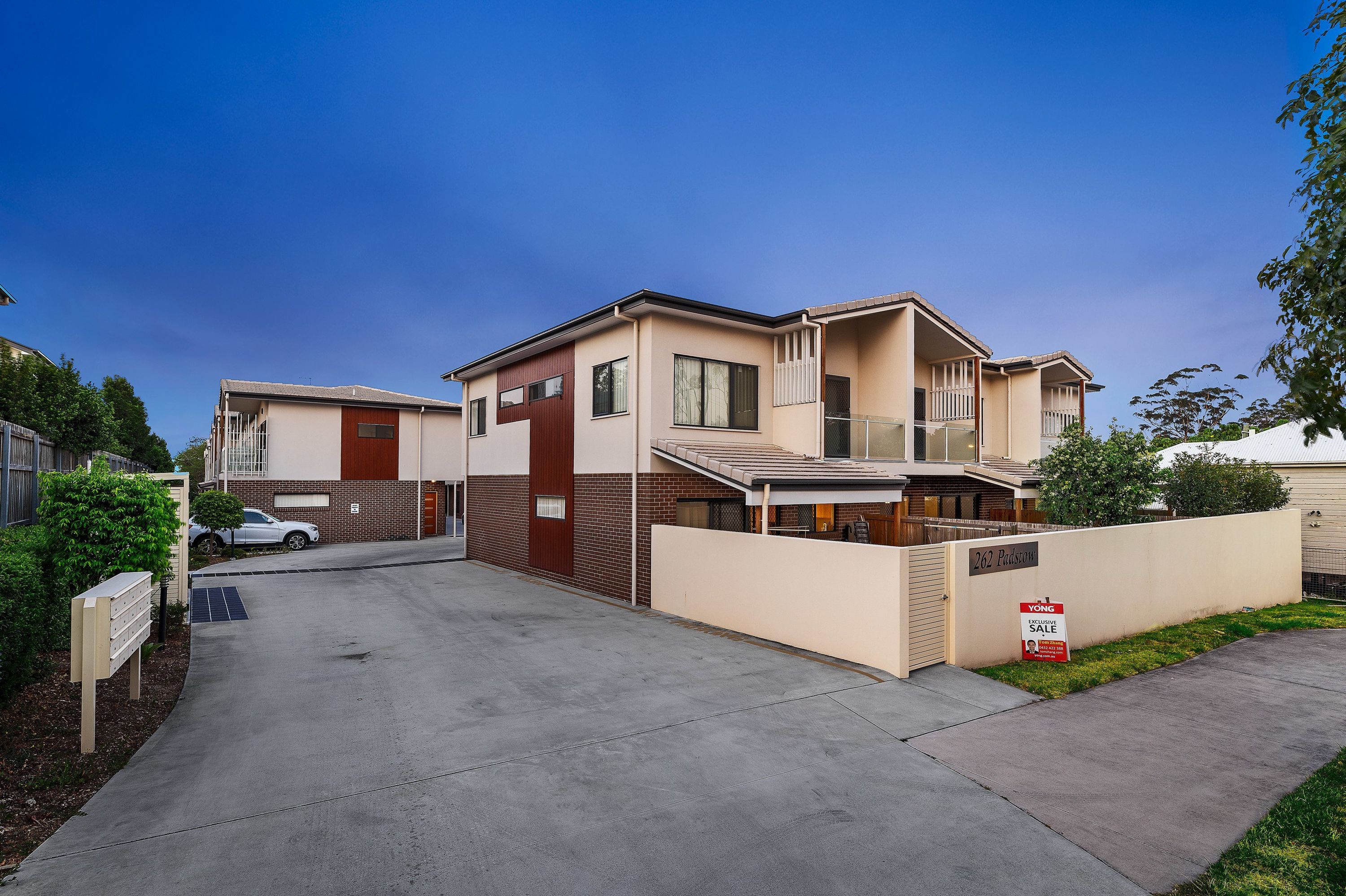 4/262 Padstow Road, Eight Mile Plains > Yong Real Estate Corporate