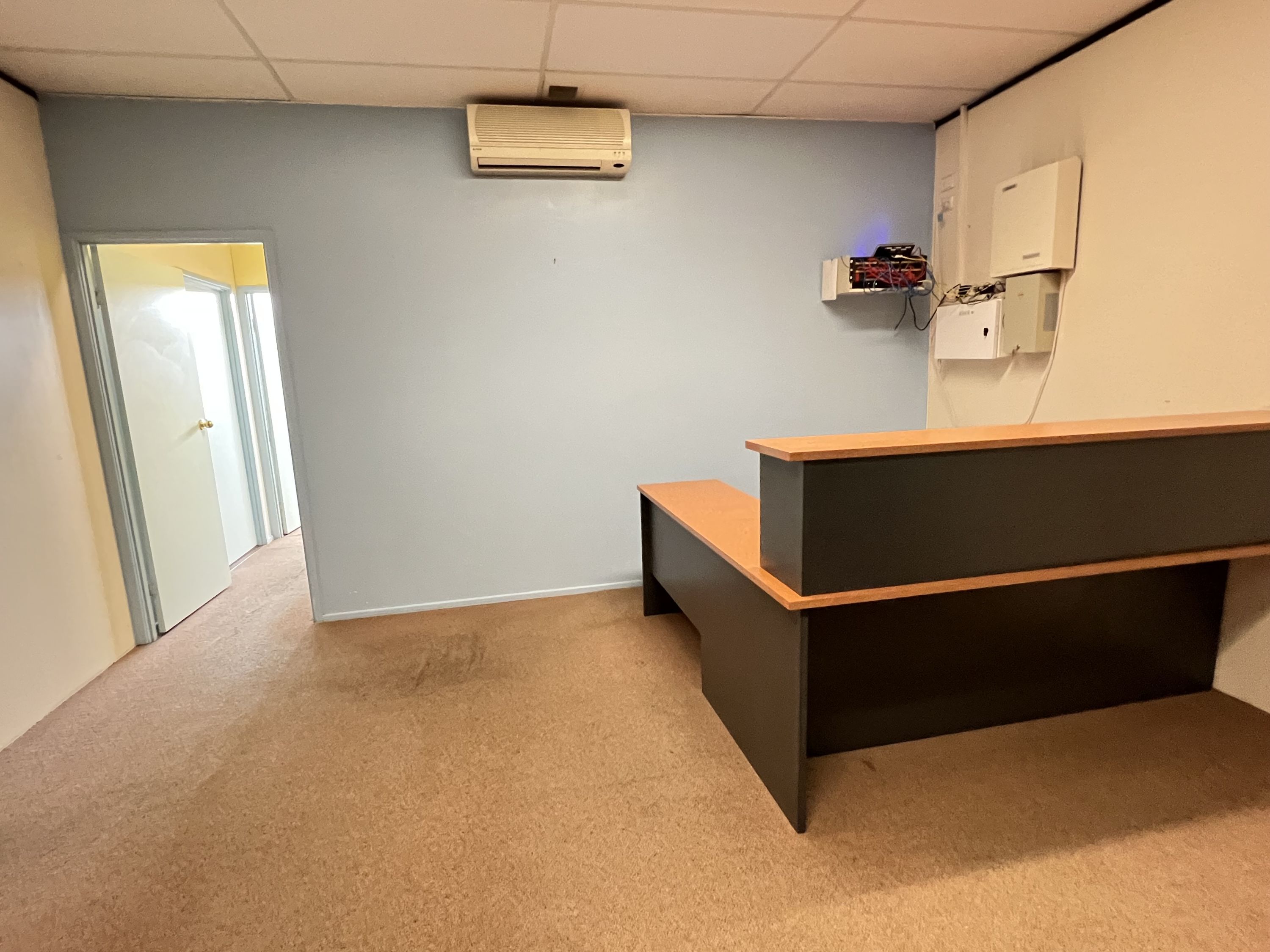 Suite52A &52B 223 calam road, Sunnybank Hills > Yong Real Estate