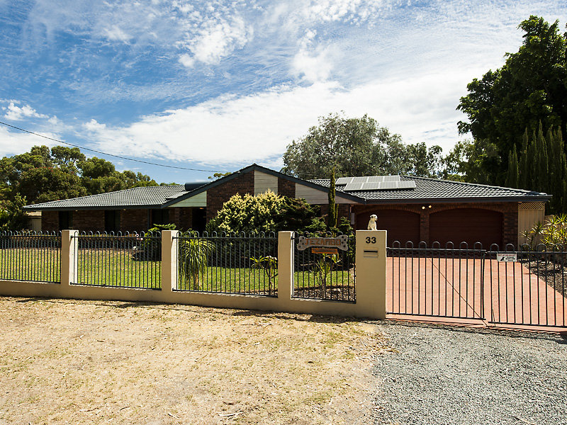 33 Cairn Road, Southern River > Murdoch Jones Realty