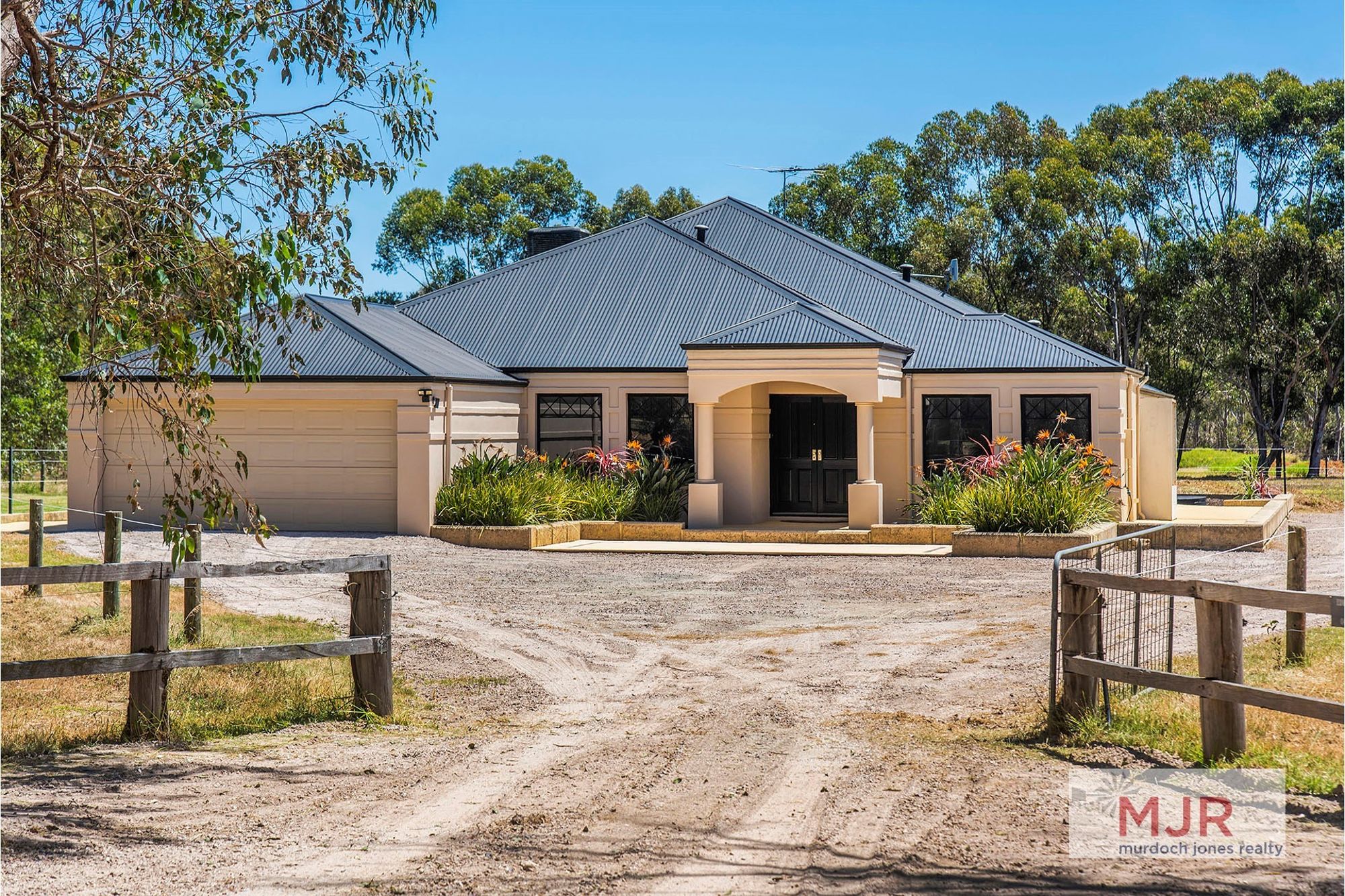 173 Hopkinson Road, Darling Downs > Murdoch Jones Realty
