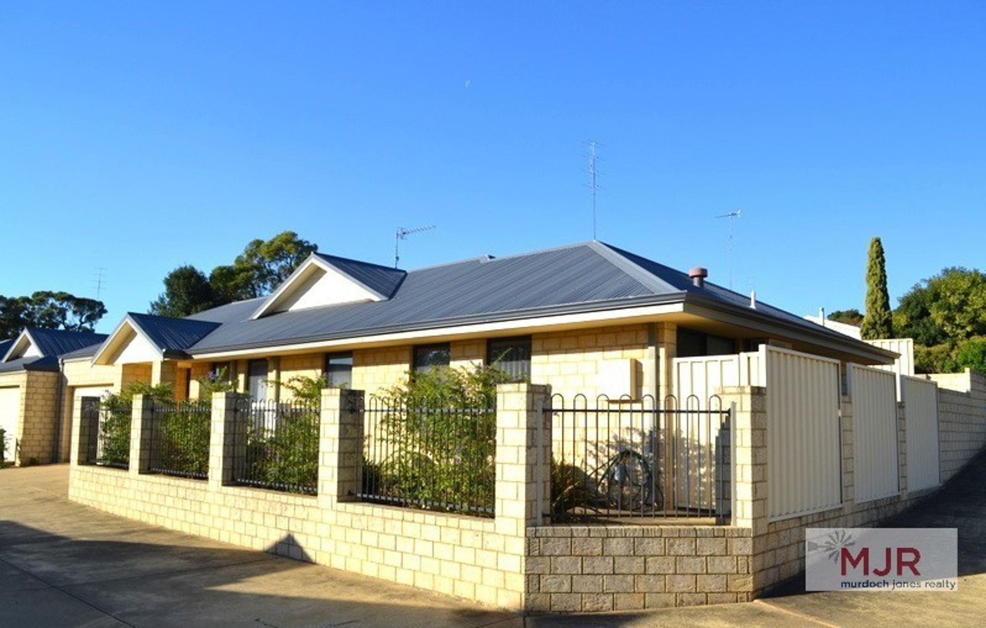 5/9 Kings Place, Waroona > Murdoch Jones Realty