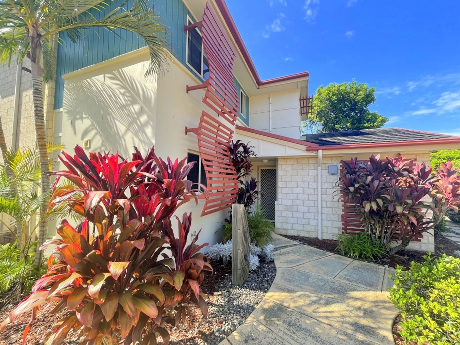 Property in Sapphire Beach - Leased