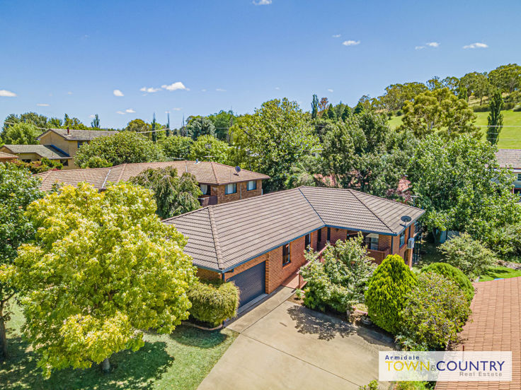 11 Newbury Drive, Armidale > Armidale Town & Country Real Estate