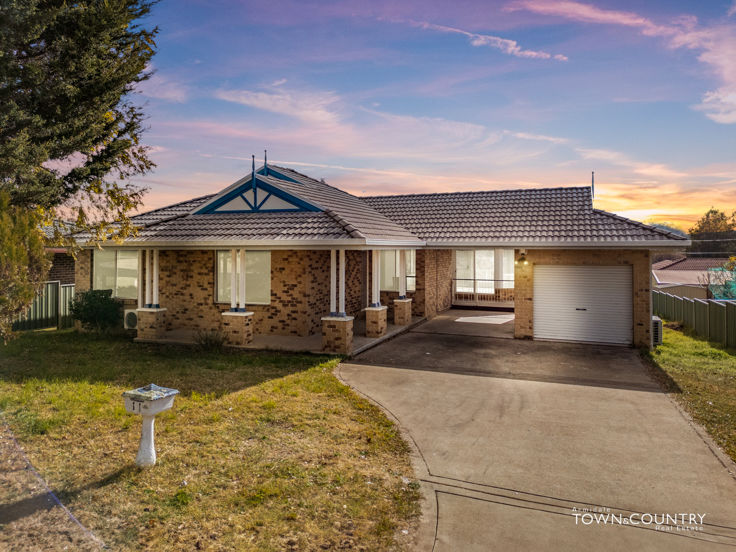 11 Glendower Close, Armidale > Armidale Town & Country Real Estate