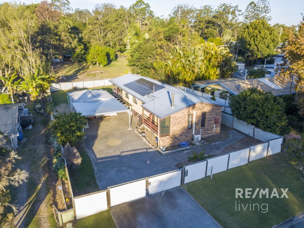 11 Daybell Street, Woodford > RE/MAX Living