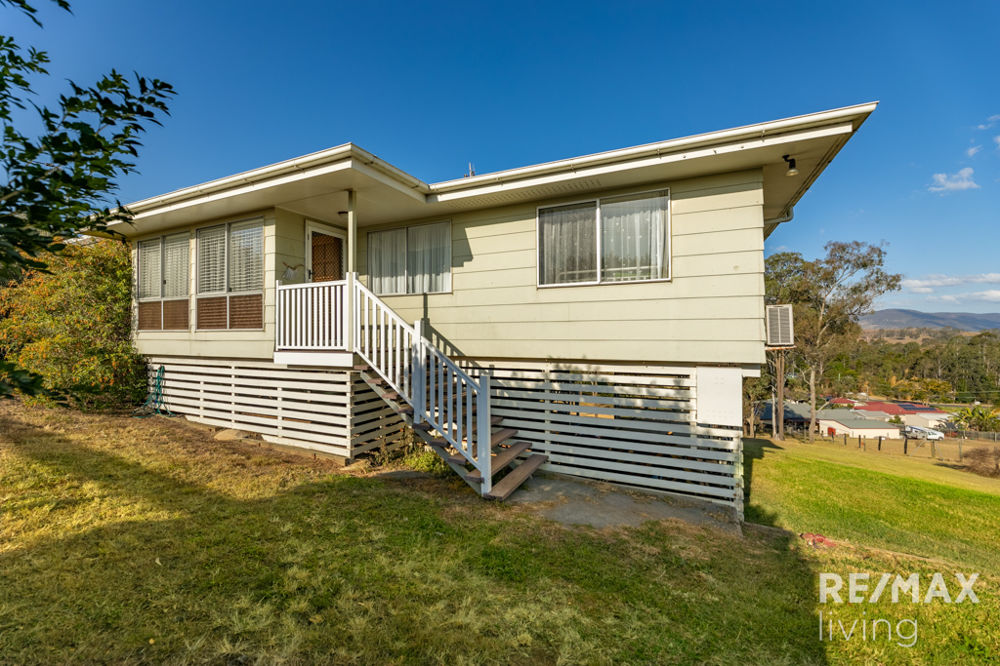86 Kennedy Street, Kilcoy > RE/MAX Living