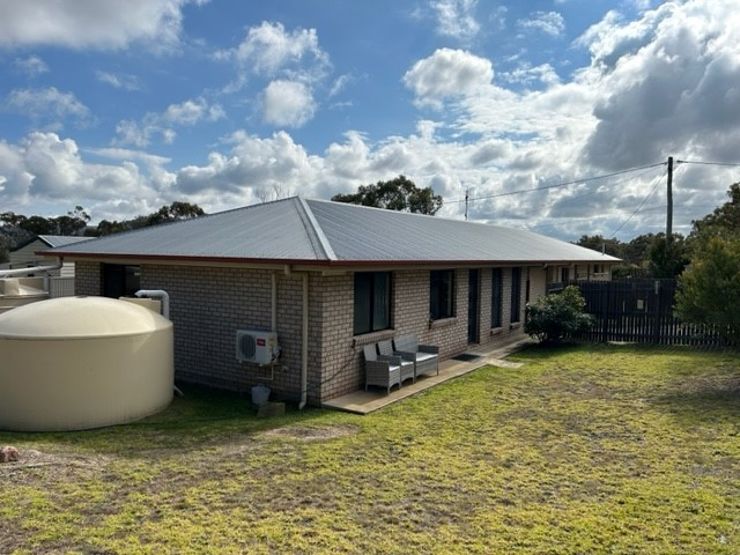 Property in Glen Aplin - $650,000