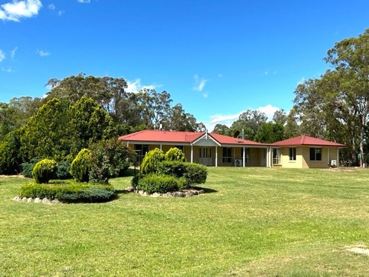 Property in Applethorpe - $920,000