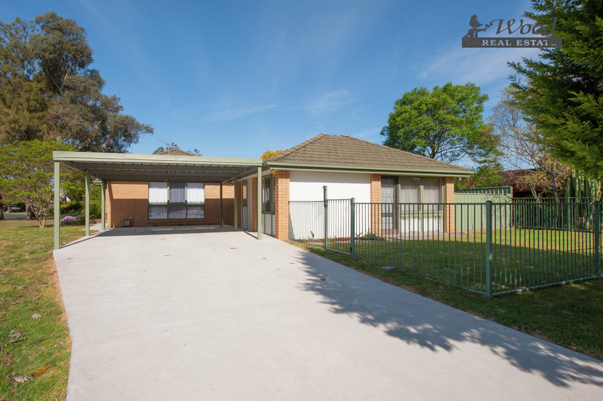 2A Troon Court, Thurgoona > Wood Real Estate