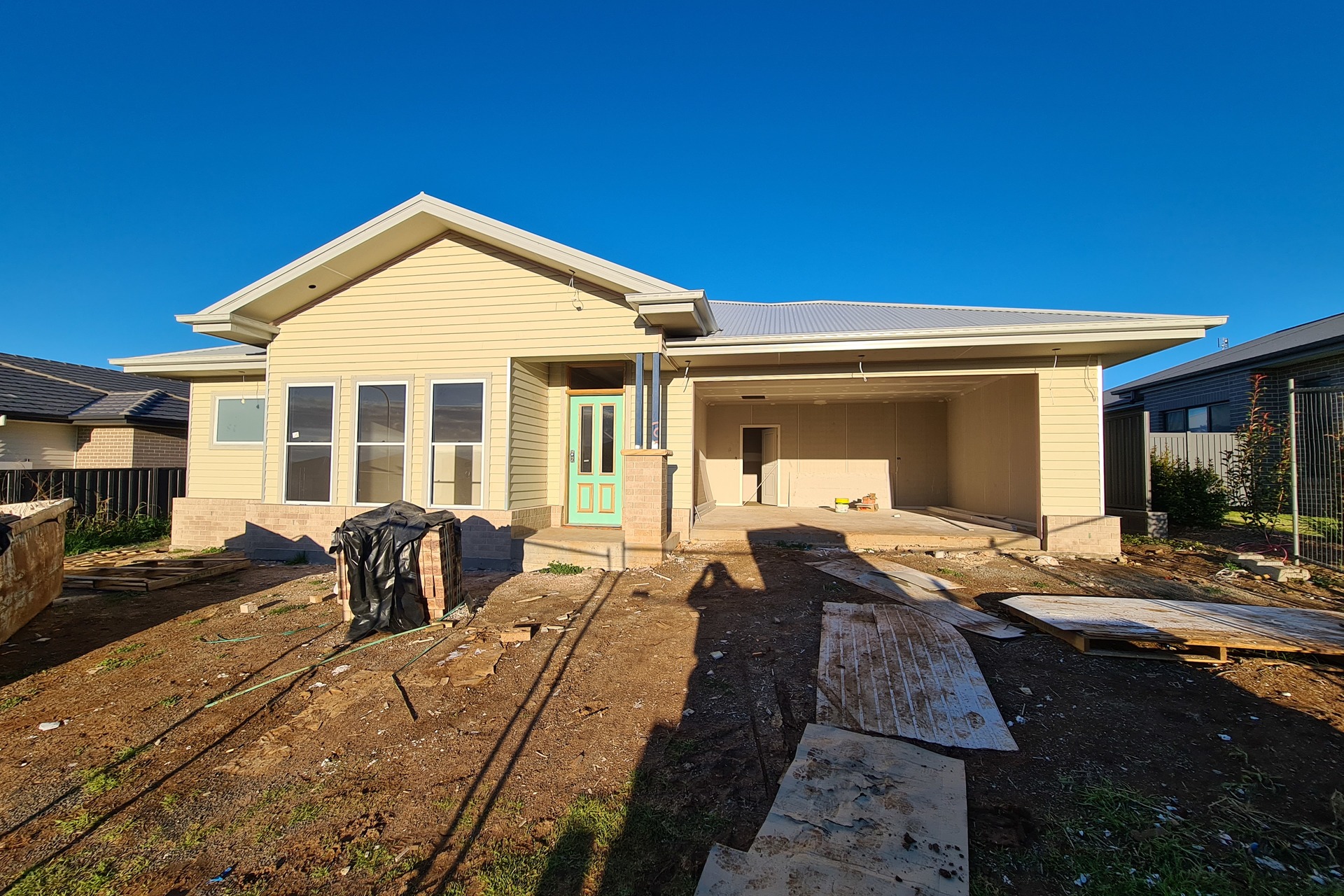 19 Tuscany Boulevard, Tamworth > Burke and Smyth