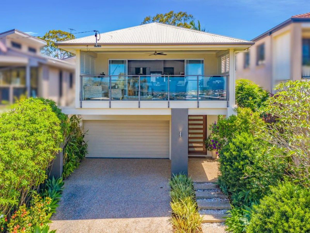 4 Street, Ormiston > RE/MAX Bayside Properties