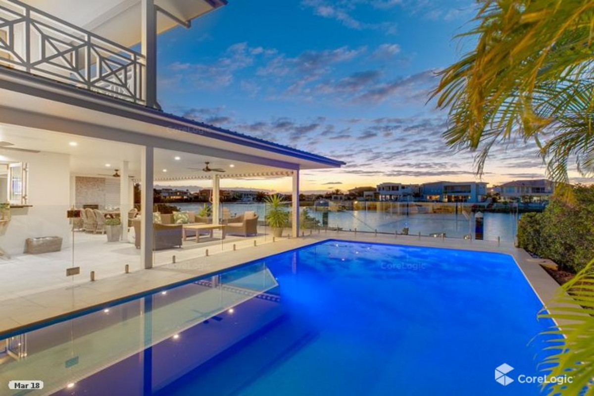 38 Piermont Place, Raby Bay > RE/MAX Bayside Properties