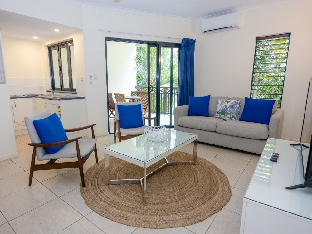 Refurbished lounge, chairs and soft furnishings