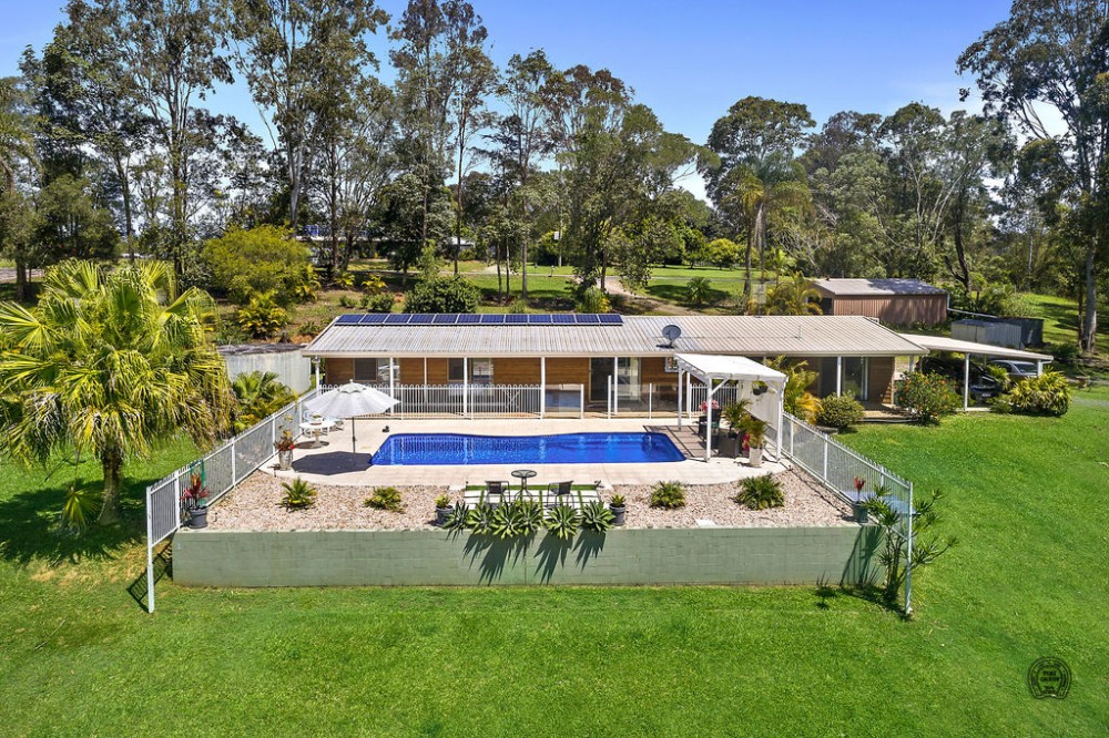 13 Mountain View Road, Pinbarren