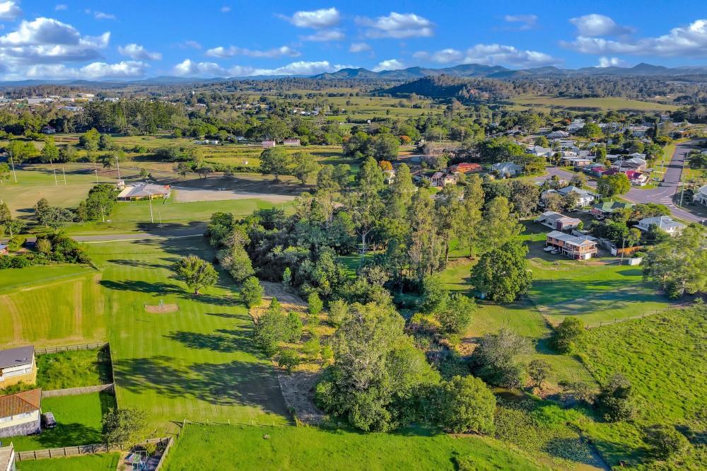 158 Brisbane Road, Monkland