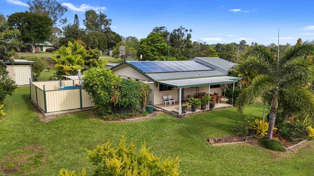 12 Arnold Road, Veteran