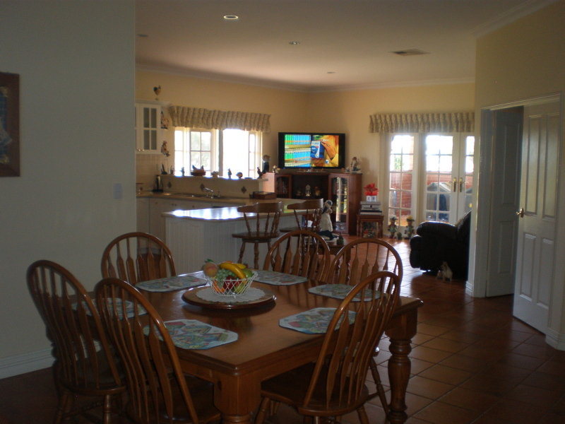 118 Cunningham Drive, Oakford > Murdoch Jones Realty