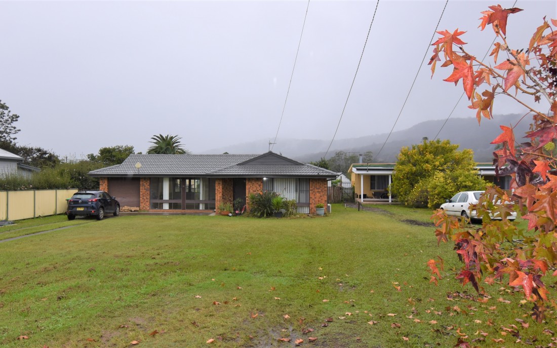 11 Clarence Street, Glenreagh > Allison Whaites Estate Agents