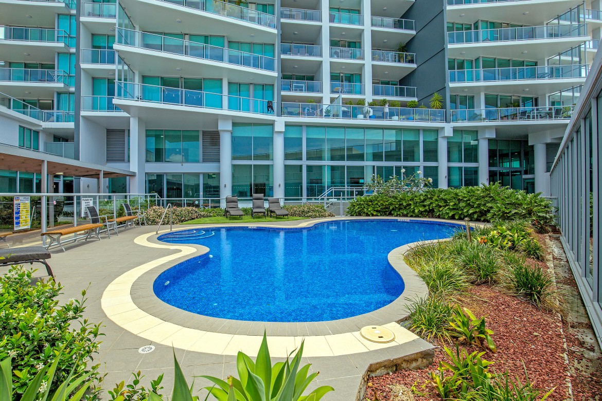 1 Como Crescent, Southport > Shores Realty Southport