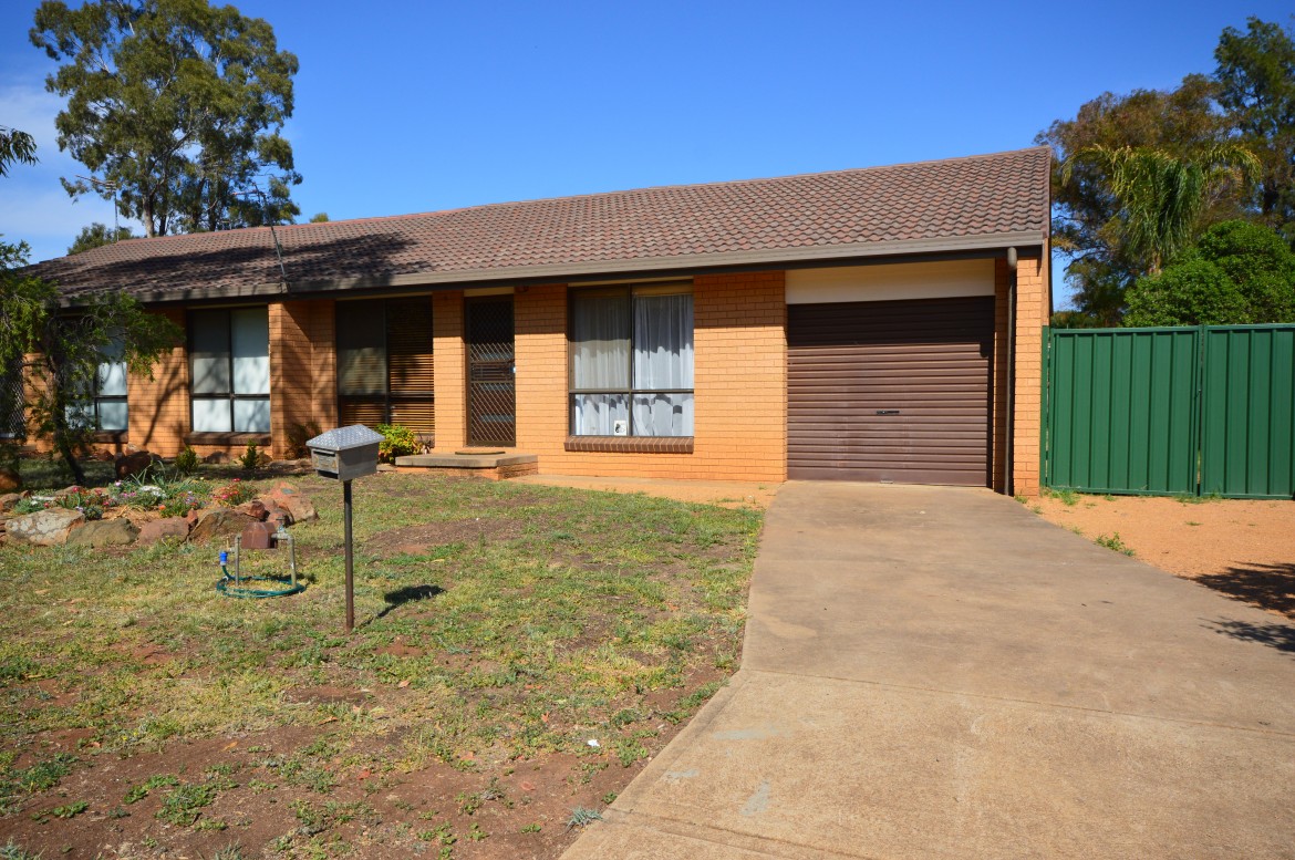 Image 1 - Property Leased in Dubbo
