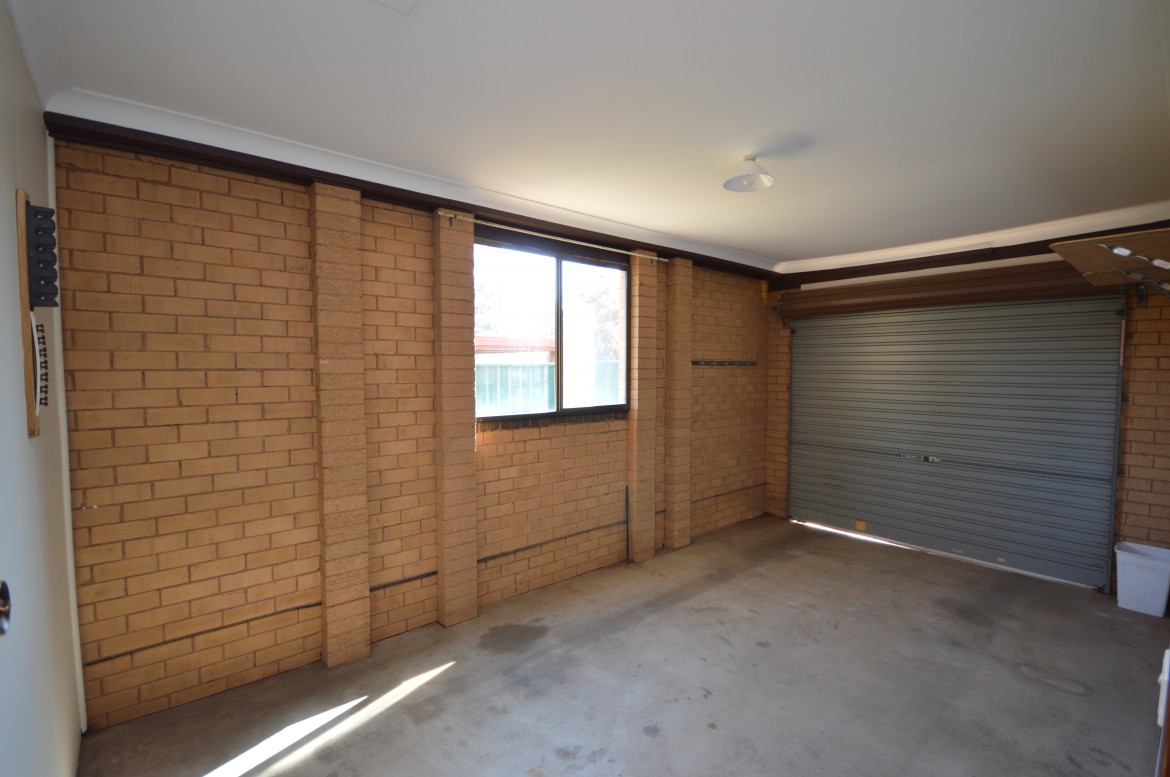 Image 7 - 2/4 Rivergum Place, Dubbo