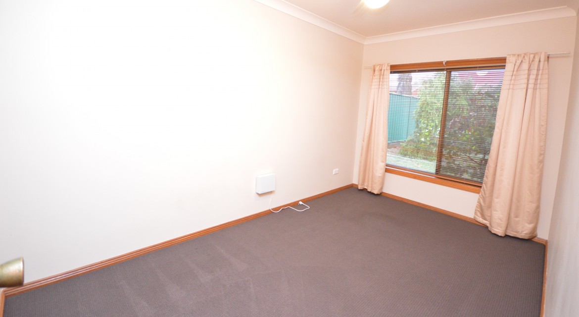 Image 7 - 23 Oxley Circle, Dubbo