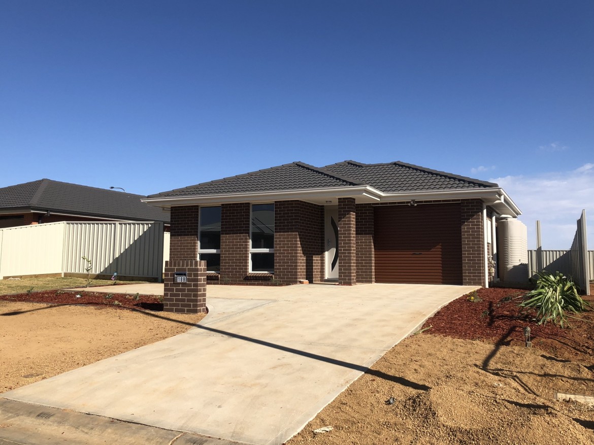 Image 1 - Property Leased in Dubbo