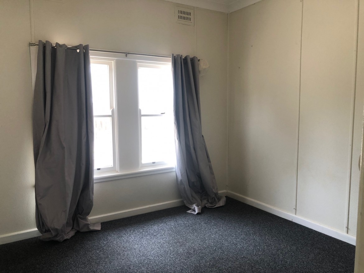 Image 6 - Selling your property in Brocklehurst