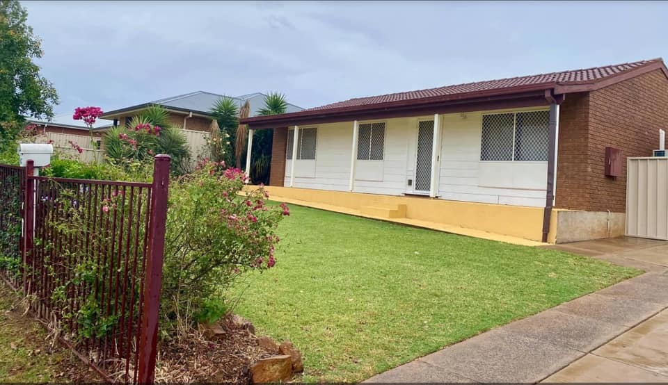 Image 1 - Property Leased in Dubbo