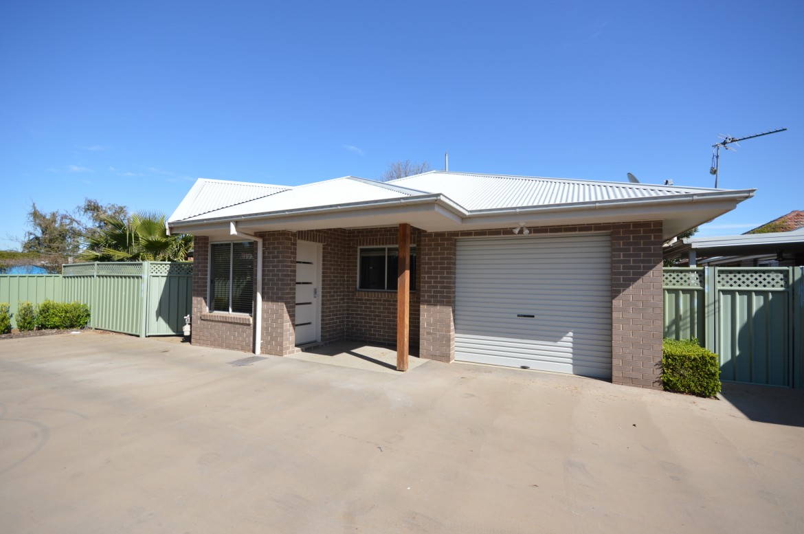 Image 1 - Property Leased in Dubbo