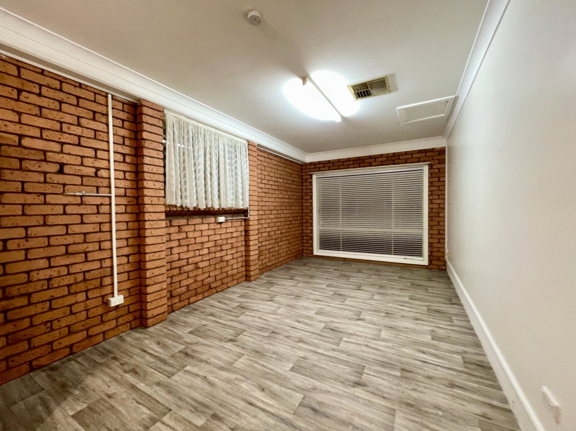 Image 7 - 6 Parkland Place, Dubbo