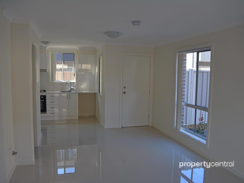 1/75 Canberra Street, Oxley Park, Oxley Park - Thumbnail 2