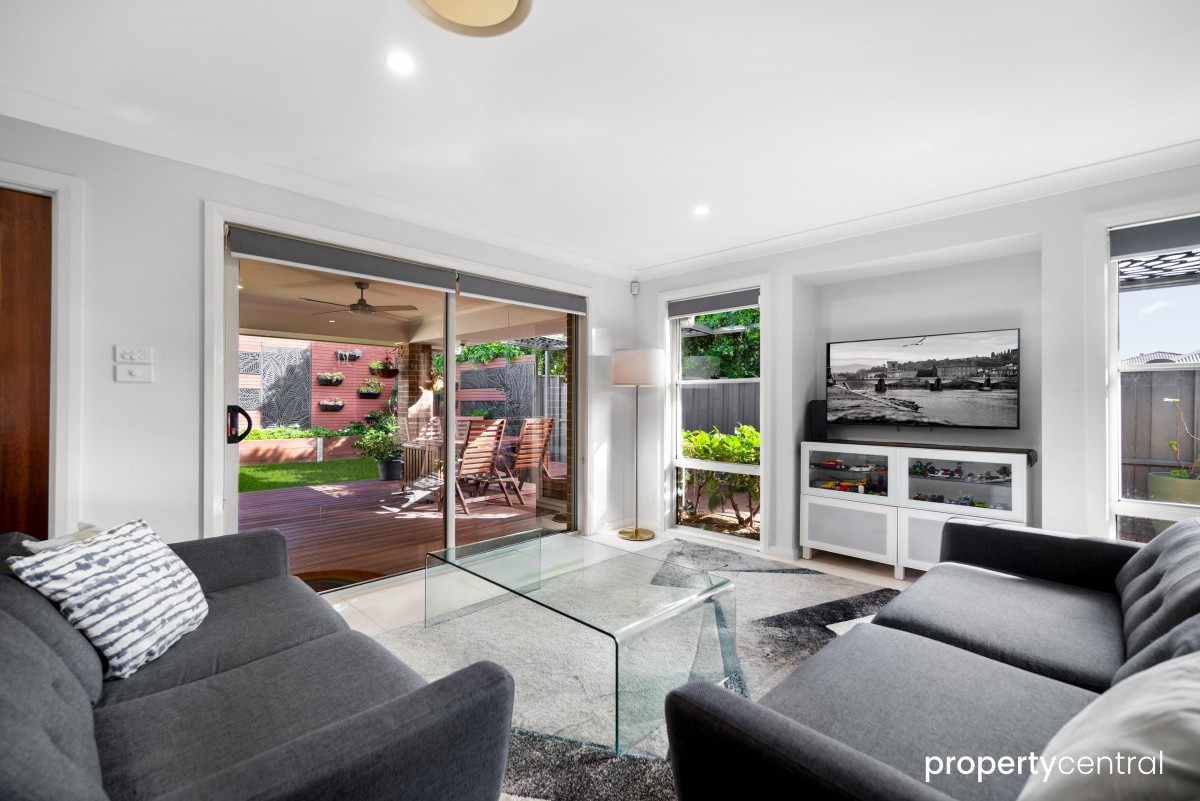 11 Braeburn Street, Caddens, Caddens - Thumbnail 3