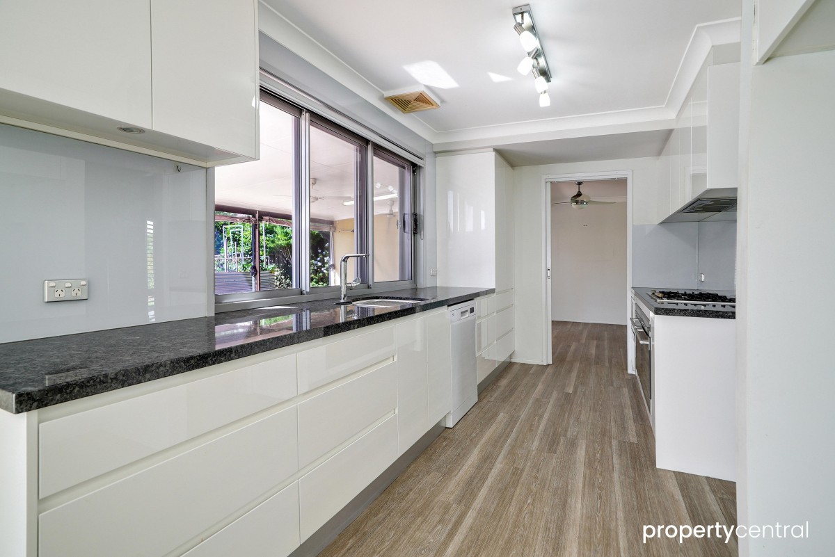 44 Greenway Drive, South Penrith, South Penrith - Thumbnail 3